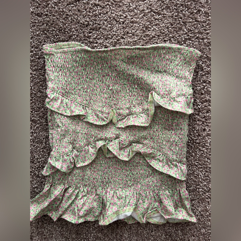 70 21
Floral Shirred Ruffle Miniskirt
